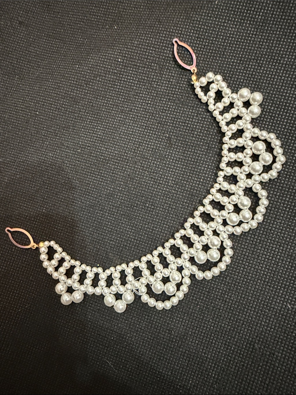 Vintage scalloped faux pearl collar necklace/ sweater holder